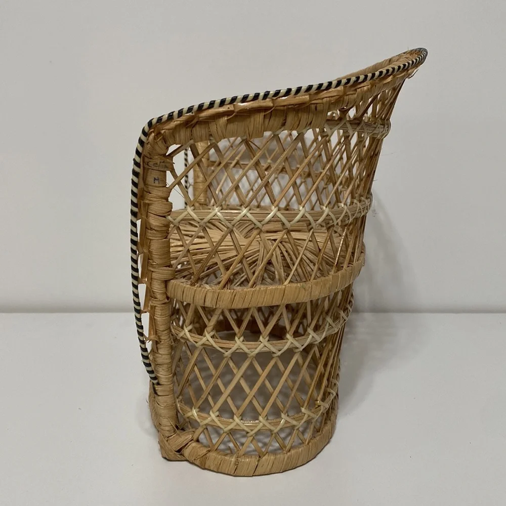 Woven Rattan Basket - Natural Brown